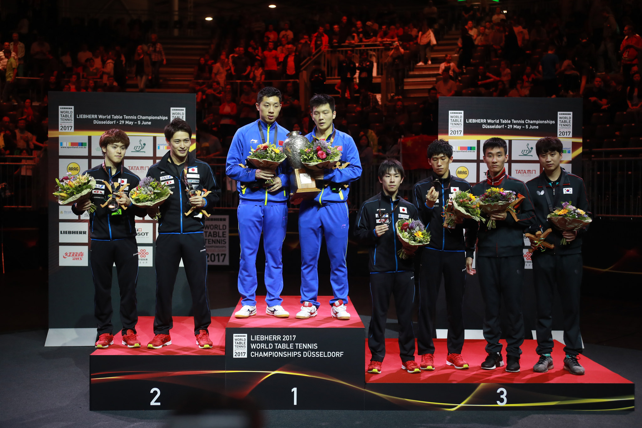 Fan Zhendong et Xu Xin sacrés champions du monde en double Messieurs | ITTF