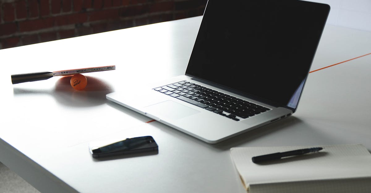 découvrez le monde passionnant du tennis de table ! apprenez les règles, les techniques et les astuces pour améliorer votre jeu tout en vous amusant. rejoignez notre communauté de passionnés et vivez l'excitation des compétitions et des échanges dynamiques !