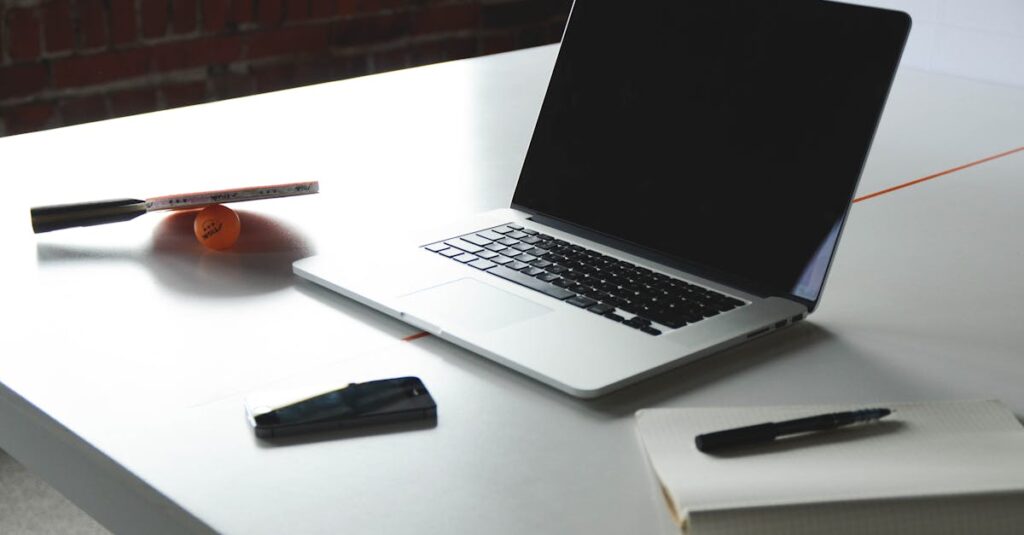 découvrez tout sur le tennis de table : règles, techniques, équipements et conseils pour améliorer votre jeu et profiter pleinement de ce sport dynamique et accessible à tous.