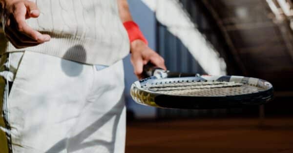 découvrez tout sur le tennis de table : règles, techniques, équipements et conseils pour améliorer votre jeu.