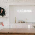 découvrez tout sur le tennis de table : règles, techniques, matériel et conseils pour améliorer votre jeu et profiter pleinement de ce sport dynamique et accessible à tous.