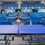 découvrez tout sur le tennis de table : règles, techniques, équipement et conseils pour améliorer votre jeu.
