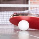 découvrez tout sur le tennis de table : règles, techniques, équipements et conseils pour progresser dans ce sport passionnant et accessible à tous.