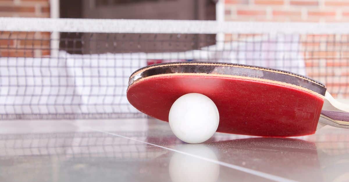 découvrez tout sur le tennis de table : règles, techniques, équipements et conseils pour progresser dans ce sport passionnant et accessible à tous.